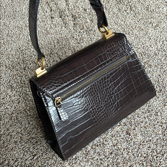 GUESS Crocodile-Embossed Shoulder Bag - Picture 3 of 4